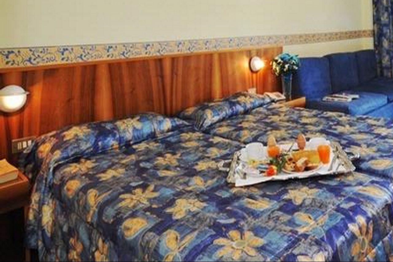 Hotel Royal Garda  Ngoại thất bức ảnh